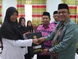 30 Guru Madrasah se-Sulbar Terima Sertifikat Pendidik PPG Sertifikasi Tahun 2021