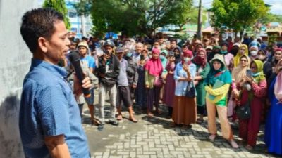 Ratusan Pedagang Pasar Sentral Majene Geruduk Kantor DPRD