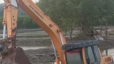eskavator terbengkalai majene