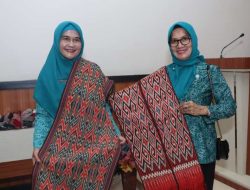 50 Pengusaha Sutera di Sulbar Dilatih