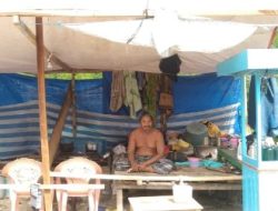 Memprihatinkan, Bersama 4 Anaknya, Sahmir Bermukim di Gubuk Sengsara di Soreang