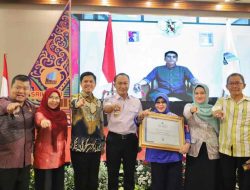 Baru Tiga Bulan jadi Pj Gubsulbar, Prof Zudan Sudah Raih Tiga Penghargaan