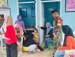 Sinergitas Babinsa Kodim 1401/Majene dan Bhabinkamtibmas Desa Mekkatta, Dukung Upaya Penurunan Angka Stunting di Wilayah Binaan