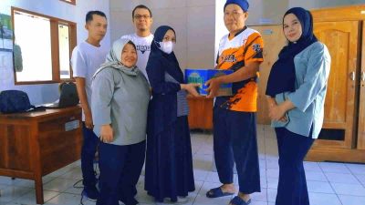 IJS Majene Gelar Aksi Sosial Berkah Jumat di Diskominfo