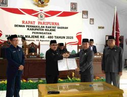 Bupati Majene Hadiri Rapat Paripurna DPRD, Bahas Perubahan APBD 2025 dan Penyampaian KUA-PPAS 2026