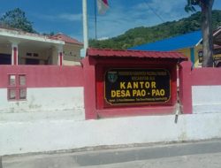 Di Desa Pao-Pao, Tiga Warga Miskin Terima Bantuan Perbaikan Rumah