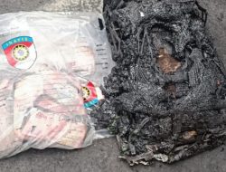 Mobil Pembawa Uang Rp5,2 Miliar Milik SSI Terbakar di Polman, Polres Polman Lakukan Penyelidikan