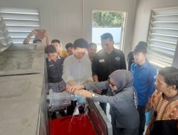 UJI PENGOPRASIAN ES SLURRY DI KNMP BAURUNG, DKP MAJENE DORONG PENGUATAN RANTAI DINGIN HASIL LAUT